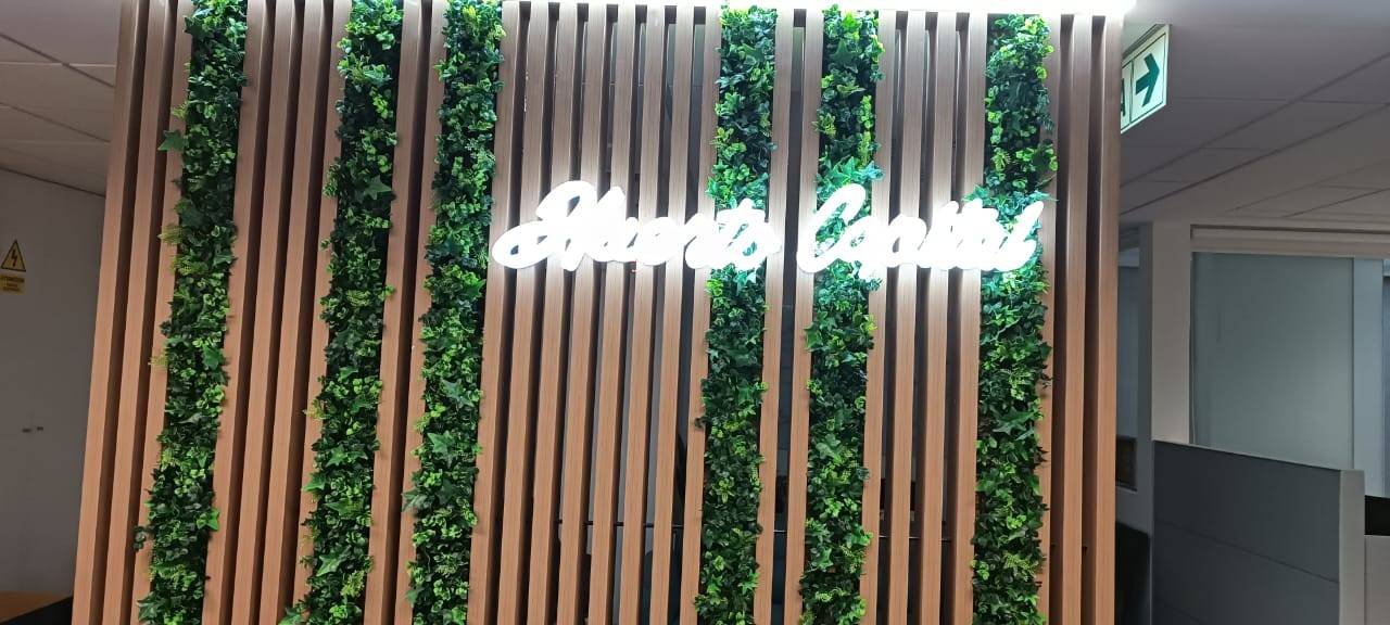 LETRERO EN FABRICADO EN NEÓN FLEX